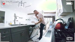 Horny Stepsis Leaves Dildo In Dishwasher