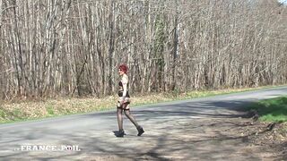 tattooed emo whore gets her ass dilated and dp in a gangbang along a road