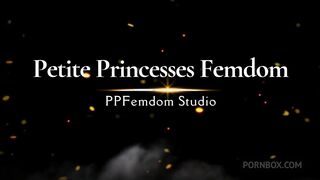 petite mistress tris first time femdom - amateur facesitting and ass worship