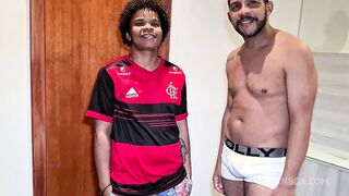 primeira vez no porno do homem trans kauan gabriel ele deu a bucetinha apertada, tomou no cu e bebeu leite fodendo com ogro