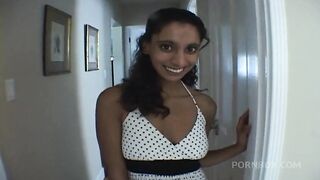 shazira minxxx gives great blowjobs at home