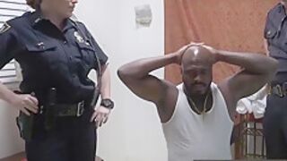 Black Gang Member Gets Caught And Fornicateed