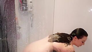 Harmony Reigns In Oily Titty Fucking And Cum Shower