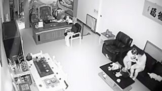 Hackers use the camera to remote monitoring of a lover's home life.622