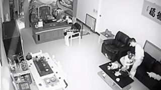 Hackers use the camera to remote monitoring of a lover's home life.622