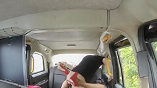 Lusty Amateur Ebony With Big Boobs Fucked In The Cab