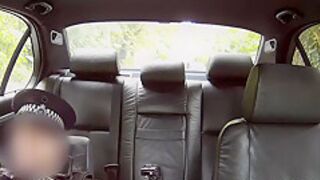 Ebony Sucks And Fucks In Car