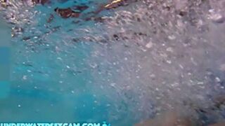 They Fuck During The Bubbles After That He Must Wait