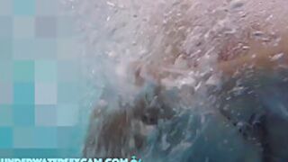 They Fuck During The Bubbles After That He Must Wait