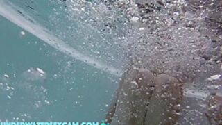 Some Girls With A Horny Voyeur In A Public Hot Tub