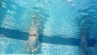 Hot! Couple Starts Underwater Sex