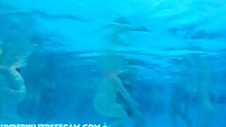 Hot! Couple Starts Underwater Sex