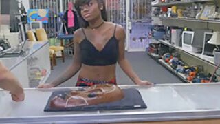 Ebony Chick Sells Her Stuff And Pounded By Pawn Keeper