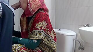 A Horny Turkish Muslim Wife Meets With A Black Immigrant In Public Toilet 5 Min