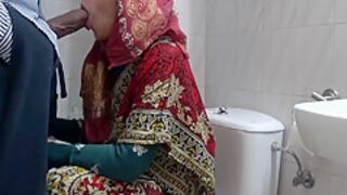 A Horny Turkish Muslim Wife Meets With A Black Immigrant In Public Toilet 5 Min