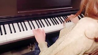 Girl Pianist In Torn Tights Plays The Theme From Interstellar