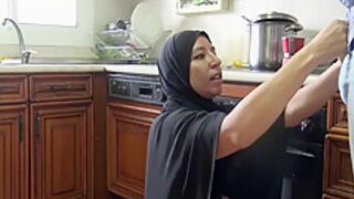 Algerian Beurette Invites Boys To Her Apartment In Marseille And Sucks Them Off In Her Kitchen