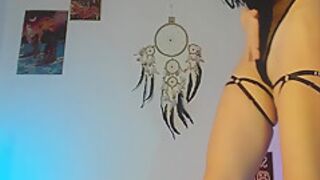 Teasing Twetking Juicy Small Ass Worship Goddess