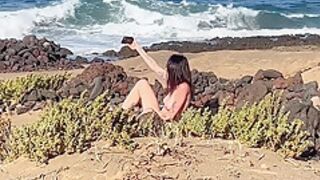 Nudist Beach Blowjob: I Show My Hard Cock To A Bitch That Asks Me For A Blowjob And Cum In Her Mouth