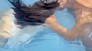 My Girlfriend Gives Me A Super Blowjob Under The Water Until I Cum In Her Mouth