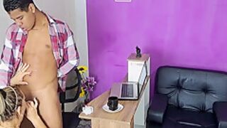 Employee Seduces The Boss And Is Recorded On Camera. How Well She Sucks Cock