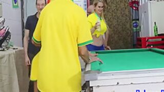 Torcida Do Brasil Comemora A Vitoria No Cabare Da Copa E Acaba Em Uma Orgia Alucinante 5 Min