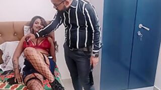 Indian Girlfriend On Her Birthday Having Hot Sex With Her Boyfriend