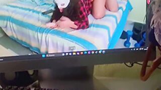 Naughty Bunny Stays With Her Ass Open And Full Of Cum Inside