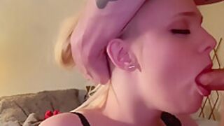 Blonde Babe Wants Dick In Her Throat