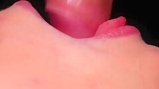 Hot Milf In The Most Sensual Blowjob With Mouth Tongue And Lips - Amazing Cumshot