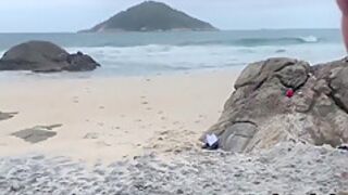 Fodendo Gostoso Na Praia De Nudismo Com Marido, Fa Participou Nao Se Aguentou Gozou Gostoso 5 Min - Melissa Lisboa