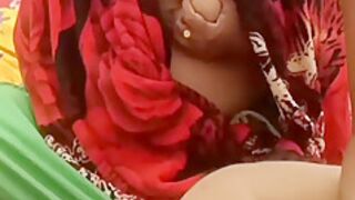 Desi Muslim Bangaladeshi Couple Dirry Talk Boobs Pressing