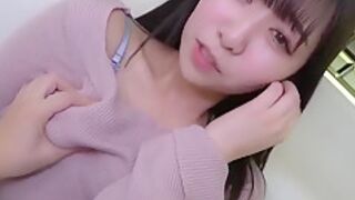 Yuka-chan A Sweet And Sweet Dog-like Girl Comes To Orgasm Over And Over Again With Her Sensitive Lovey-dovey Climax Yuka-chan Who Is Currently