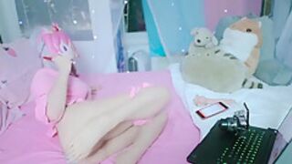 Eromanga-sensei Masturbates On Stream - Lana Rain