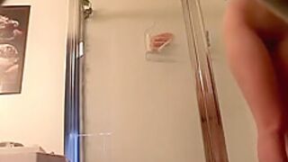 Jerking Off While Spying On My Stepdaughter Showering