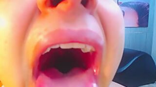 Deepthroat And Cum In The Throat