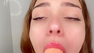 18 Y.o Cute Girl Sucking A Big Dick