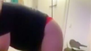 Thick American Babes Showing Tits On Periscope