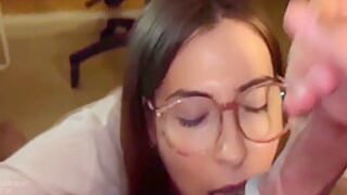 Cumshot Y Sexo Con Chica De Gafas 13 Min