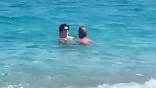 Hot Wife Fucks Strangers At The Beach In A Dogging Gang Ban