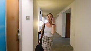 Stranded Traveler Finds Herself In Hotel Sucking On A Bbc Starring - Rory Knox