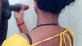 Marwari Bhabhi Massaged The Dick And Had Fun By Drinking The Juice From The Dick