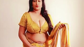 Horny Indian In Arya Masturabating Her Self