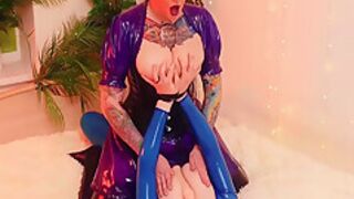 Arya Grander And Dredda Dark In 6 Full Clips! 2 Hours Of Free Porn! Lesbian Latex Sex And Rough Dirty Talking Fuck! Hot Curvy Milfs And 84 Min