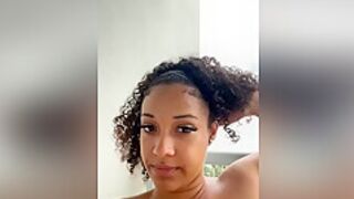 Ebony Lightskin Webcam