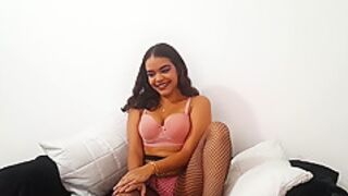 Interview A Morena Girl Wants To Enter In The World Of Porno Of