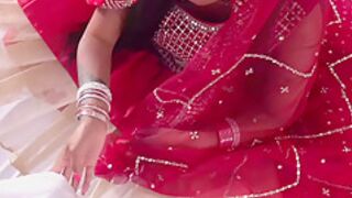 Hot Indian Bride Getting Fucked on Her Wedding Night