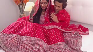 Hot Indian Bride Getting Fucked on Her Wedding Night