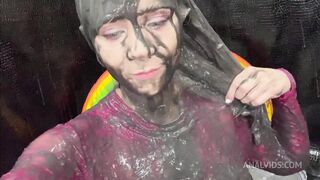 behind the scenes gunge dildo play