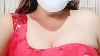 Hermanastra Latina Se Pone Muy Arrecha En Navidad, Comienza A Probarse Su Vestido De Gala Y Se Toca Sexy Sus Tetas, Ademas Mueve Sus Nalgas Lujuriosas Muy Sensualmente 6 Min